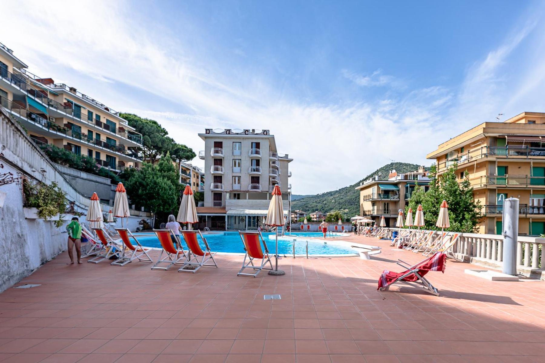 Apartamento La Dimora Della Lullu, Luxury Pietra Ligure Exterior foto