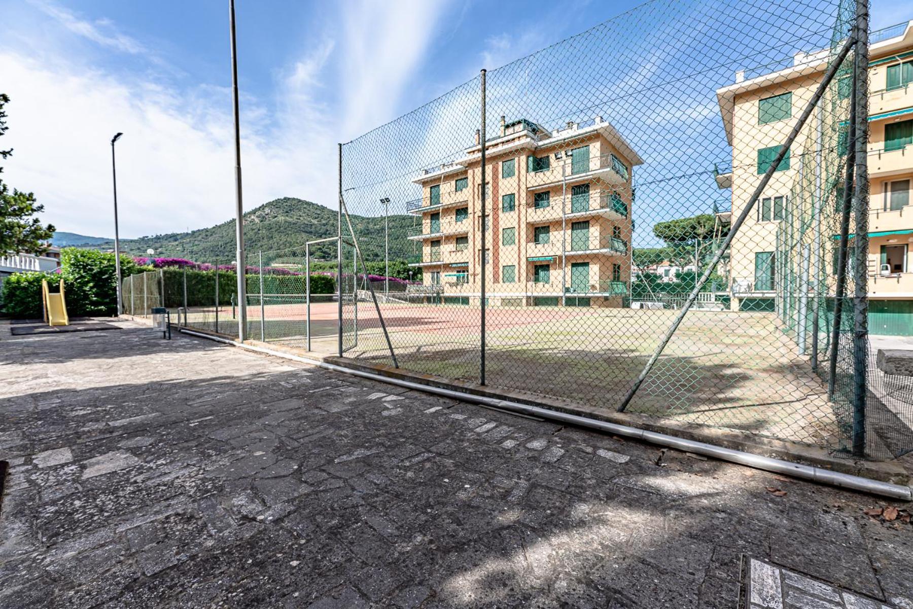 Apartamento La Dimora Della Lullu, Luxury Pietra Ligure Exterior foto